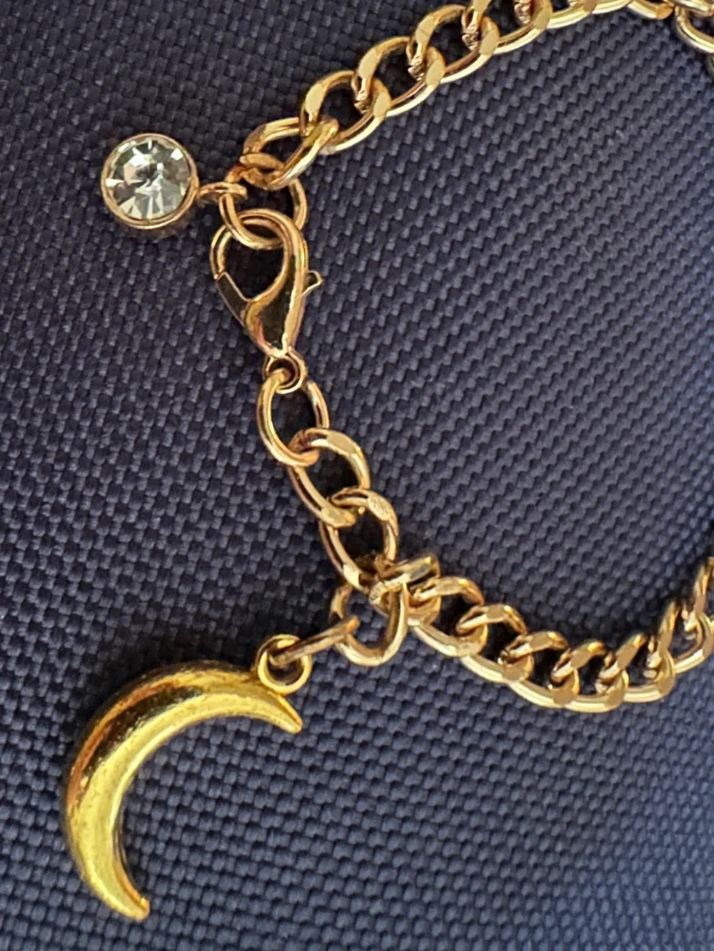 NWOT Preteen / Teen Moon Bracelet Gold Tone READ DESCRIP